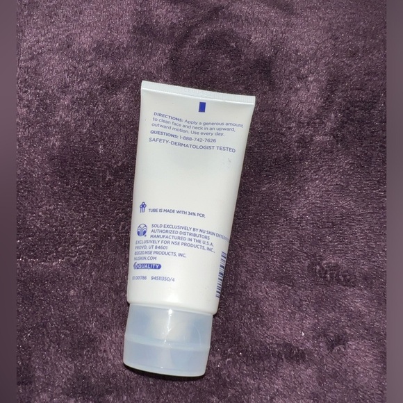 Nutricentials Day Dream Protective Lotion 1.7oz New Sealed - Picture 3 of 3